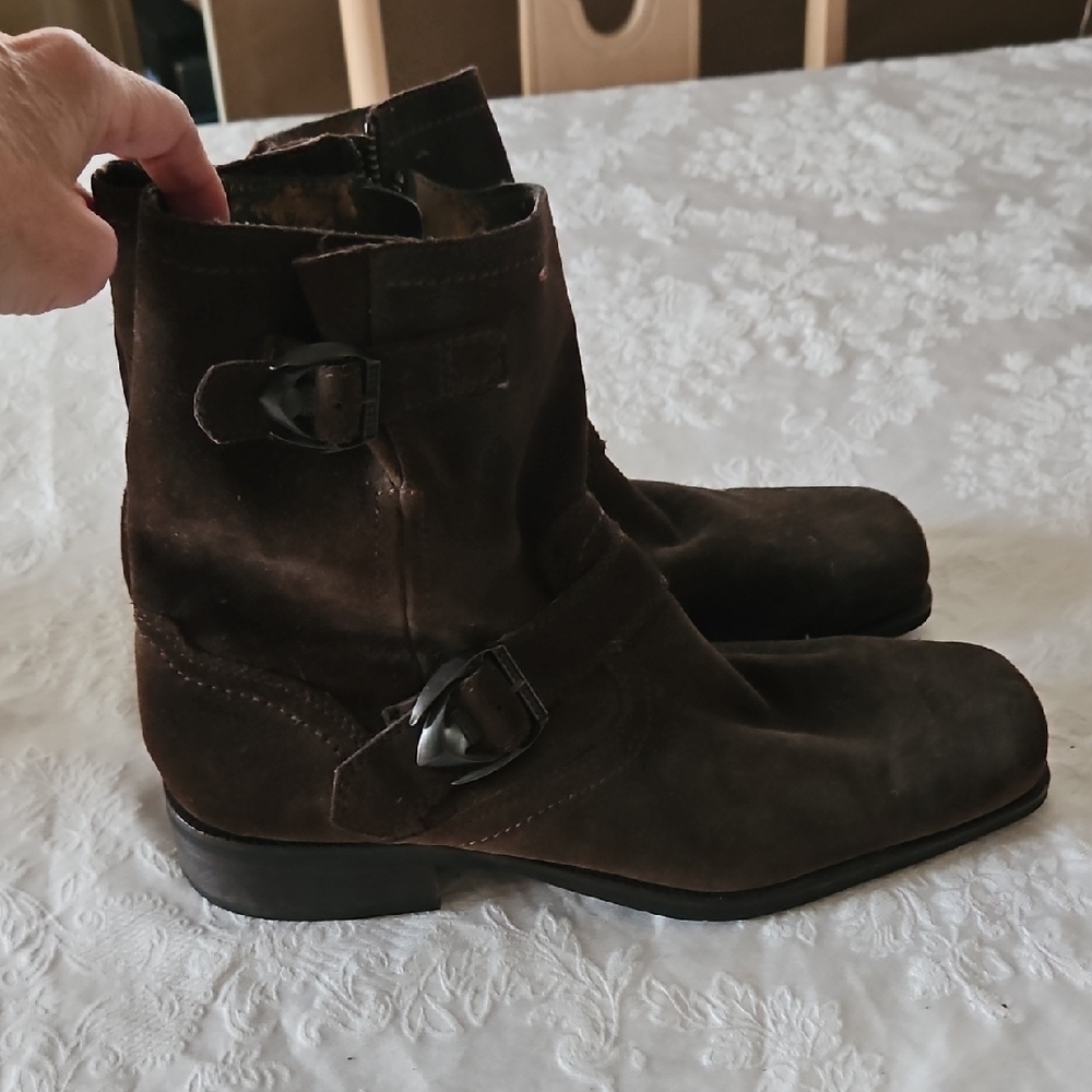 Men's Guess Brown Leather Boots.  Mens Soze 13M